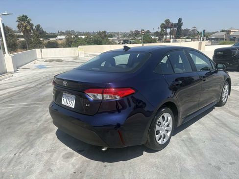 Used 2025 Toyota Corolla LE FWD image 37