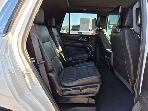Used 2021 Chevrolet Tahoe High Country w/ Premium Package AWD/4WD image 31