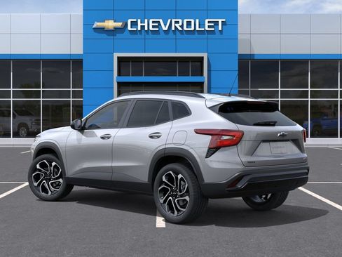 New 2026 Chevrolet Trax RS w/ Driver Confidence Package FWD image 3