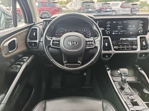 Used 2021 Kia Sorento EX FWD image 16