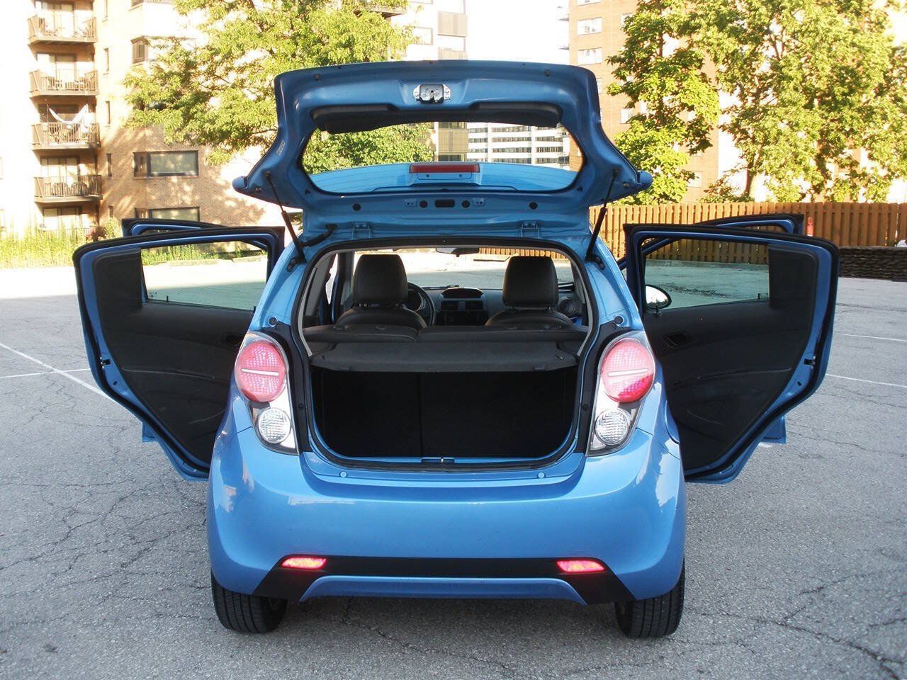 Used 2014 Chevrolet Spark LT FWD image 19