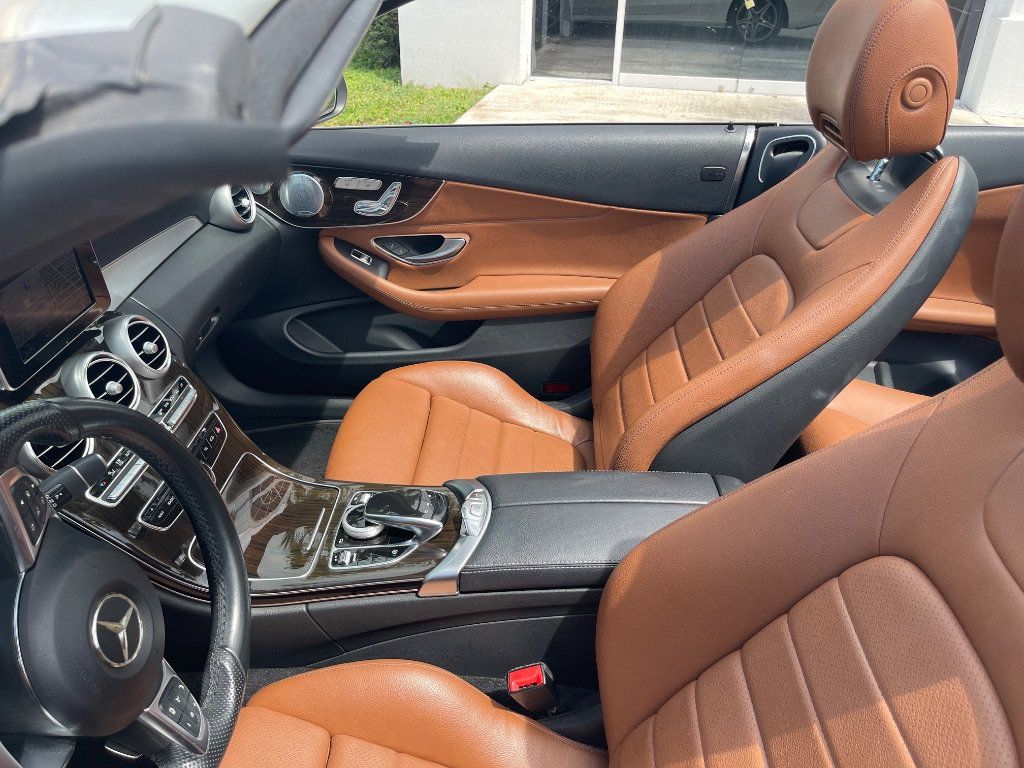 Used 2018 Mercedes-Benz C 300 4MATIC Cabriolet image 12