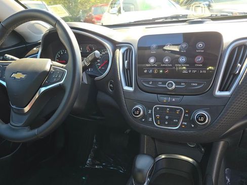 Used 2024 Chevrolet Malibu LT w/ Midnight Edition FWD image 10