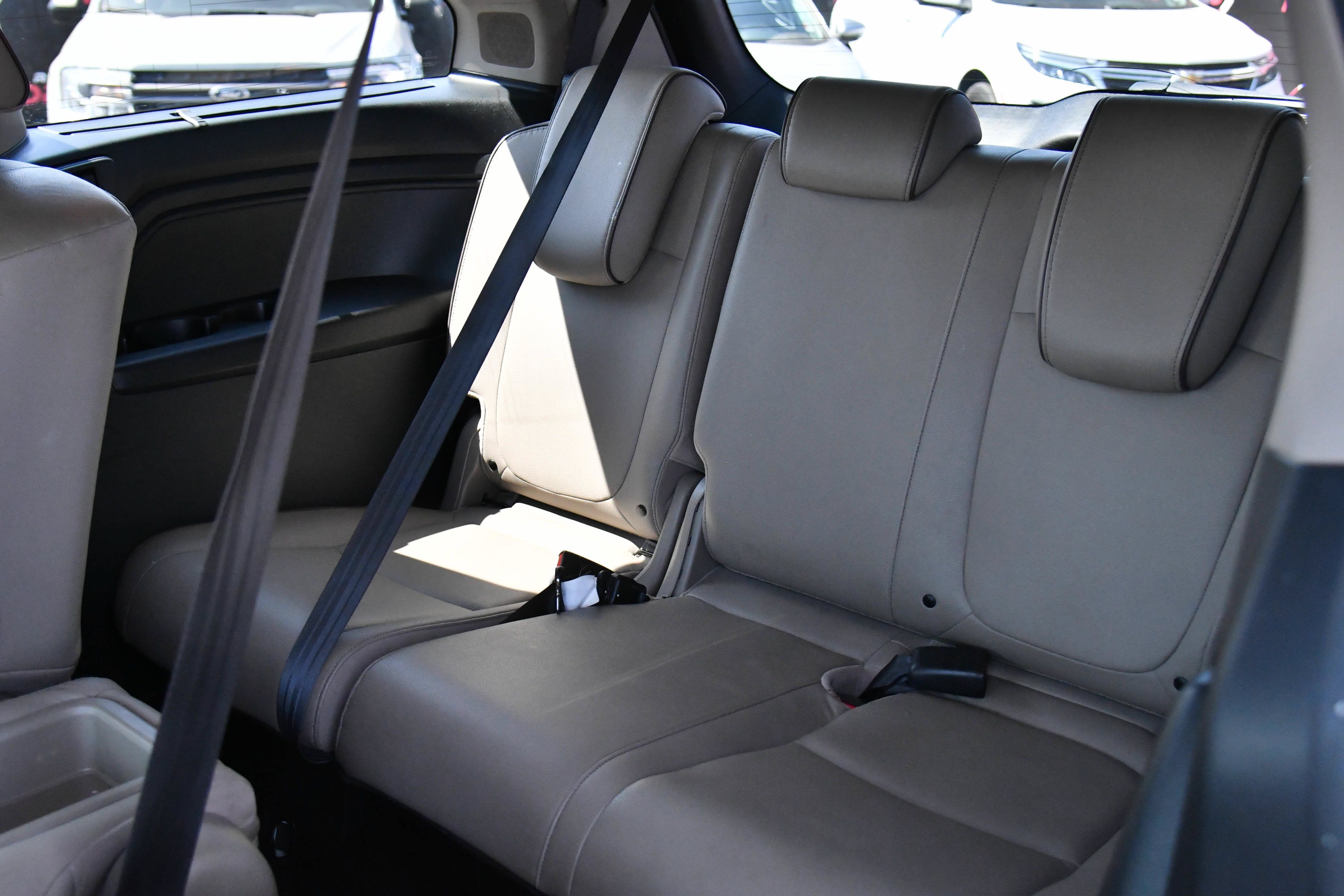 Used 2023 Honda Odyssey Elite image 43