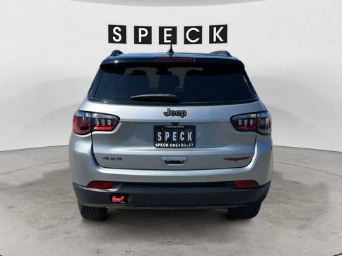 Used 2024 Jeep Compass Trailhawk AWD/4WD image 4