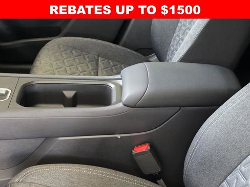 New 2026 Nissan Kicks SV w/ SV Premium Package image 9