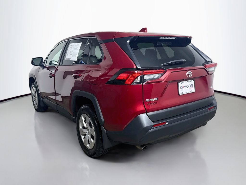 Certified 2025 Toyota RAV4 LE FWD image 5