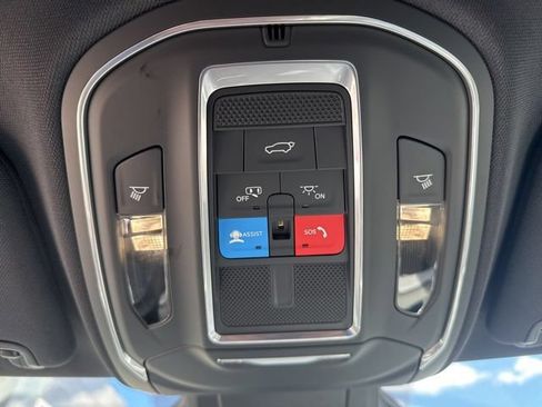 New 2026 Jeep Cherokee Limited AWD/4WD image 25
