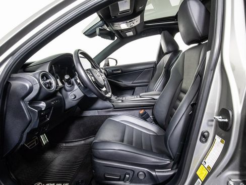 Used 2022 Lexus IS 350 F Sport image 9