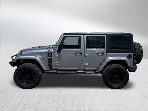 Used 2017 Jeep Wrangler Unlimited Sport AWD/4WD image 3