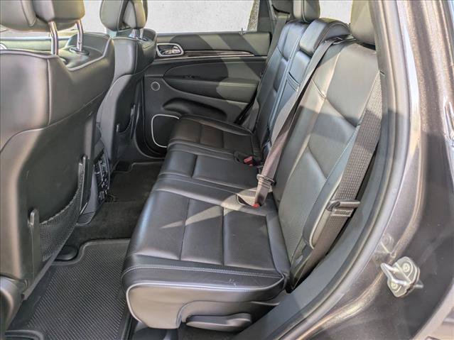 Used 2019 Jeep Grand Cherokee Overland w/ Interior Metal Package RWD image 19