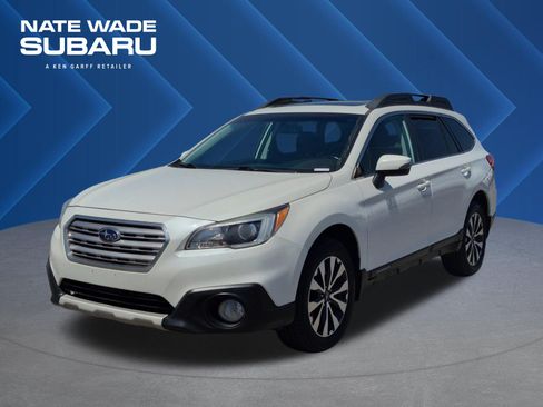Used 2017 Subaru Outback 3.6R Limited w/ Popular Package #5 AWD/4WD image 1