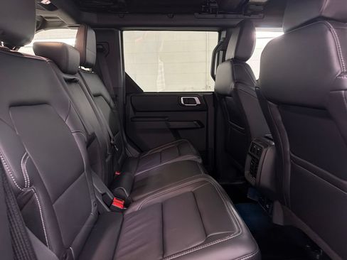 New 2026 Ford Bronco Outer Banks w/ Sasquatch Package AWD/4WD image 29