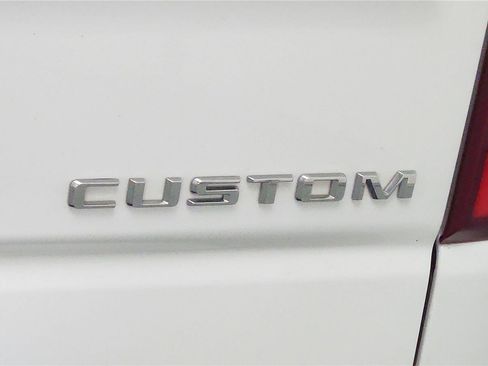 Used 2020 Chevrolet Silverado 1500 Custom w/ Custom Value Package image 31