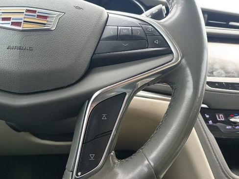 Used 2019 Cadillac XT5 Premium Luxury FWD image 21
