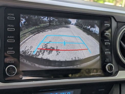 Used 2021 Toyota Tacoma SR5 RWD image 34
