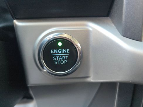 Used 2022 Ford F150 XLT w/ Equipment Group 302A High image 25