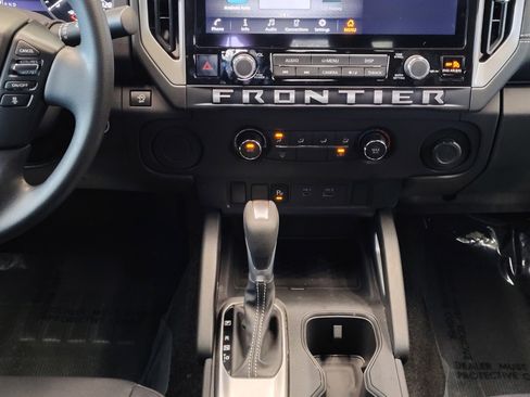 Certified 2025 Nissan Frontier SV RWD image 24