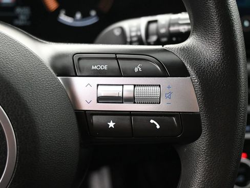 Used 2025 Hyundai Tucson SEL AWD/4WD image 16