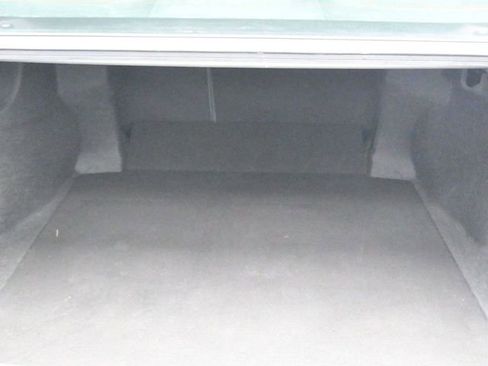 Used 2018 Toyota Camry LE image 17