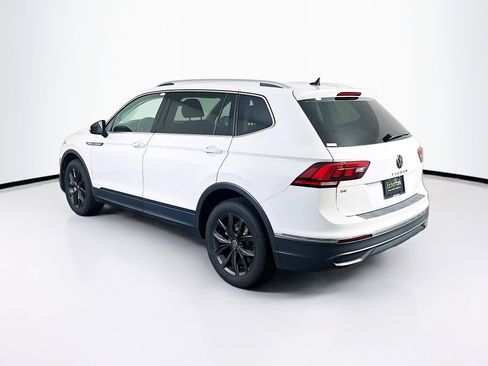 Used 2024 Volkswagen Tiguan SE image 5