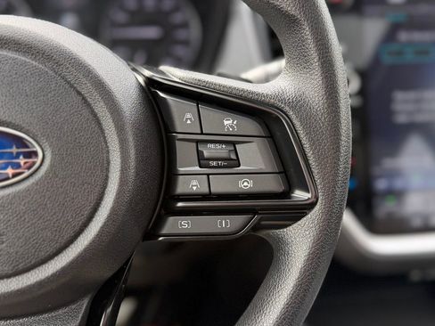 Used 2024 Subaru Crosstrek 2.0i Premium image 11