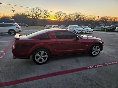 Used 2006 Ford Mustang GT Premium image 20