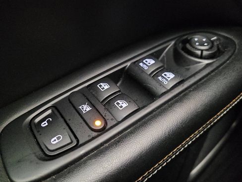 Used 2020 Jeep Compass Latitude w/ Popular Equipment Group image 27