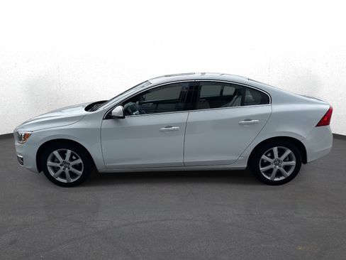 Used 2016 Volvo S60 T5 Premier w/ Convenience Package image 6