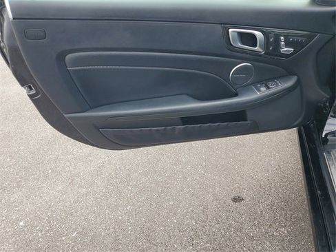 Used 2017 Mercedes-Benz SLC 300 SLC 300 image 8