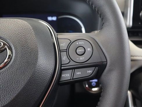 New 2025 Toyota RAV4 XLE image 16