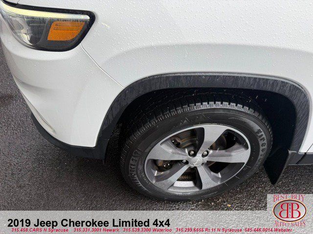 Used 2019 Jeep Cherokee Limited AWD/4WD image 9