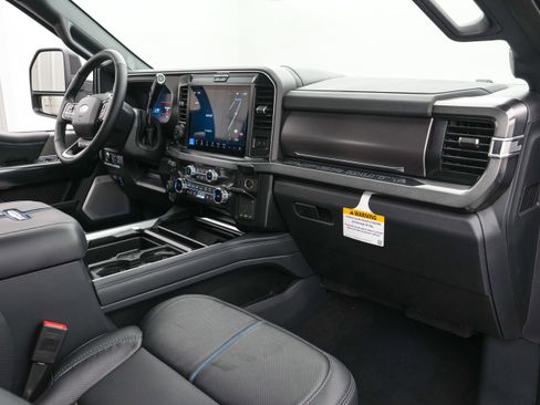 New 2026 Ford F250 Platinum image 24