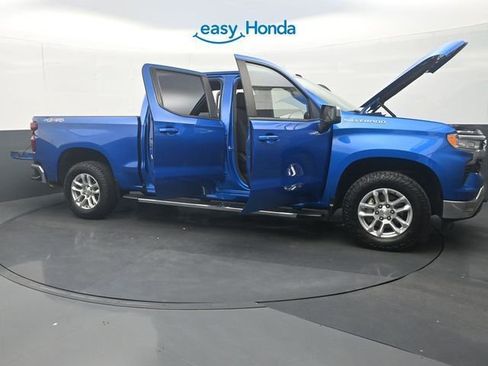 Used 2022 Chevrolet Silverado 1500 LT w/ Protection Package AWD/4WD image 34