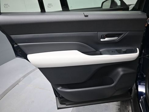 Certified 2026 Toyota Grand Highlander Limited image 31