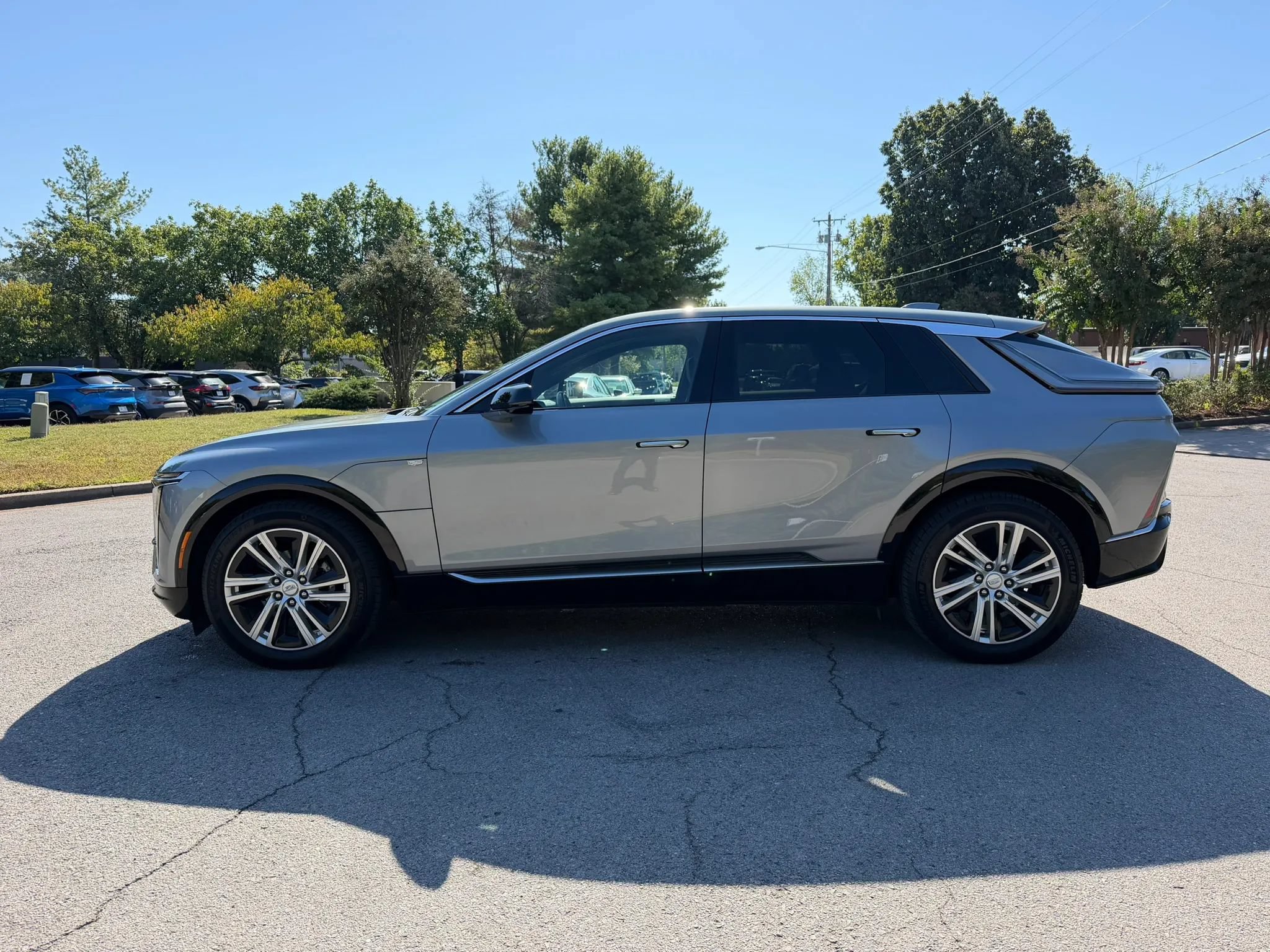 Used 2024 Cadillac Lyriq Tech AWD/4WD image 6