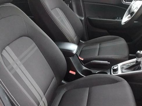 Used 2020 Hyundai Venue SEL image 10