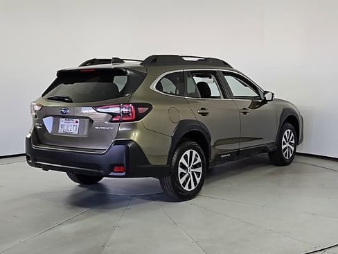 Certified 2025 Subaru Outback Premium image 7