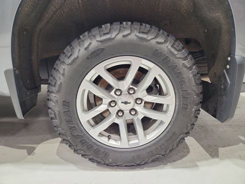 Certified 2021 Chevrolet Silverado 1500 RST image 19