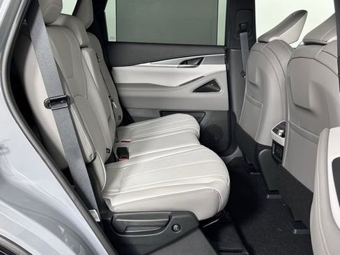 New 2026 INFINITI QX60 Luxe image 28