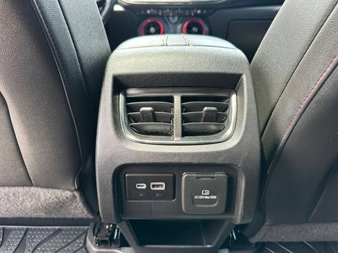 Used 2019 Chevrolet Blazer RS w/ Sun and Wheels Package FWD image 18