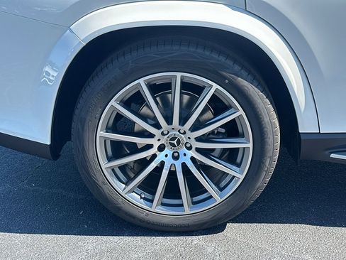 New 2026 Mercedes-Benz GLS 450 4MATIC image 19