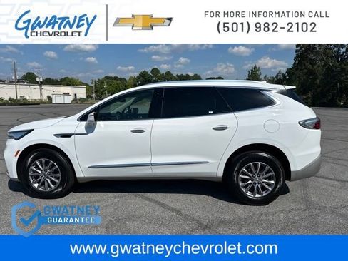 Used 2023 Buick Enclave Essence w/ LPO, Floor Liner Package FWD image 8
