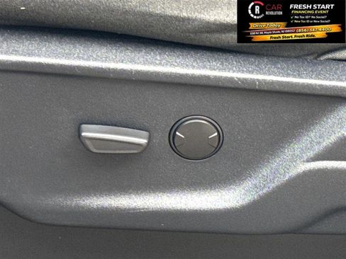 Used 2023 Ford F150 XLT image 37