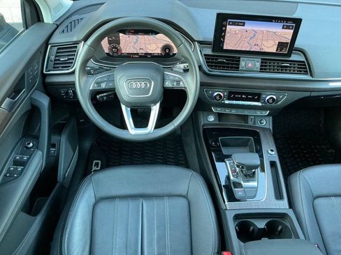 Used 2023 Audi Q5 2.0T Premium Plus w/ Premium Plus Package AWD/4WD image 16