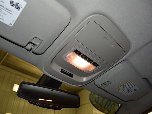 Used 2022 GMC Canyon Elevation RWD image 29