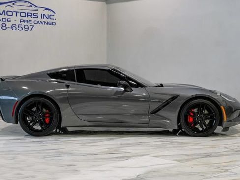 Used 2016 Chevrolet Corvette Stingray Coupe w/ 2LT Preferred Equipment Group RWD image 9