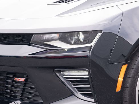 Used 2016 Chevrolet Camaro SS RWD image 19