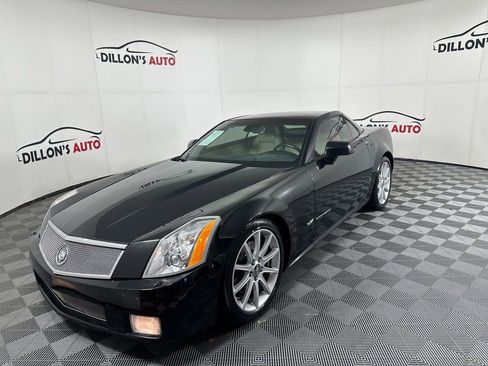Used 2006 Cadillac XLR V image 2