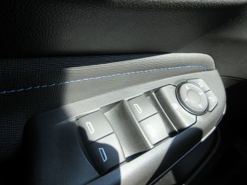 Used 2025 Buick Envista Sport Touring FWD image 24